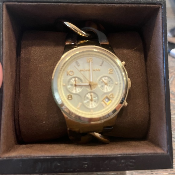 MK watch-Two colors-adjustable straps - Picture 4 of 4